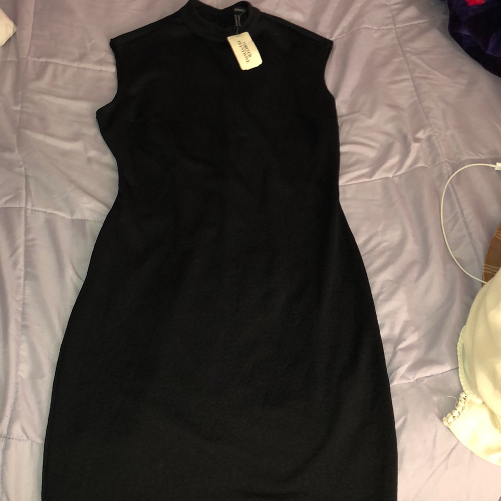 Forever 21 black fitted dress Size M